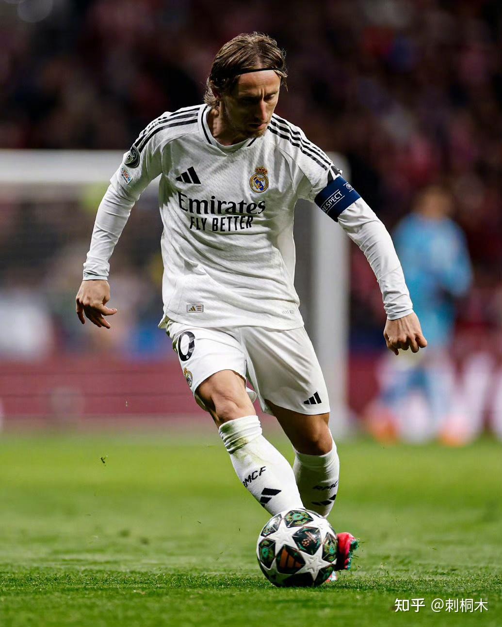 迈阿密国际获得第30届美职联总冠军，是第十六支夺冠球队