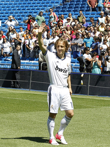 队内助攻王！奎克利因生病缺席对尼克斯的关键战