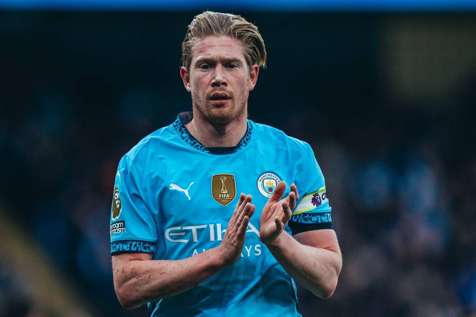 成都球迷怒喷自家球员：球迷和谁有仇你们就输谁，我们要不要脸？