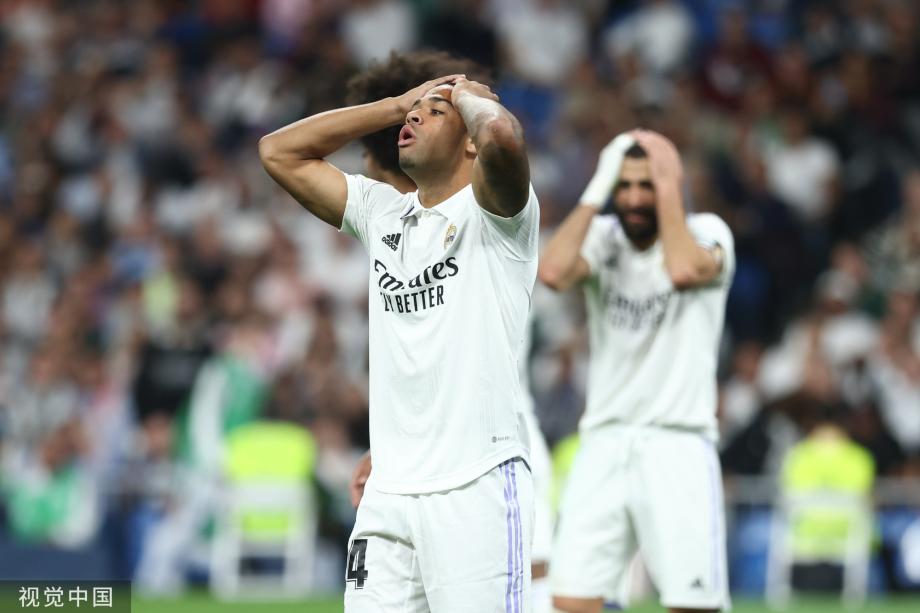 她是海港小球迷，女高中生与海港的故事