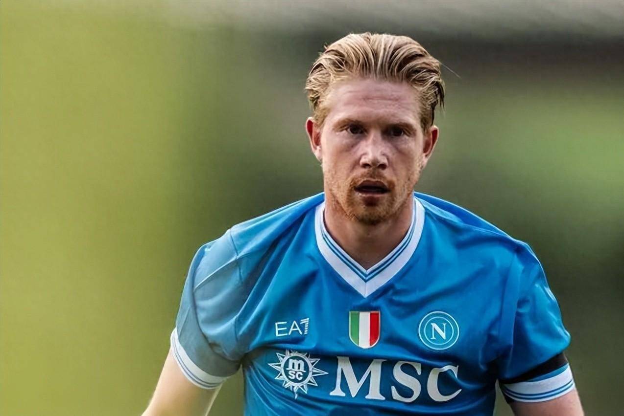 北京男篮在俱乐部杯首战惨败，内线劣势明显，外援表现疲软，青岛男篮以较大优势取胜。