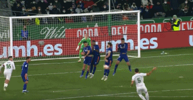 瓜迪奥拉：纽卡更好的把握住机会，赛后我夸吉马良斯很出色